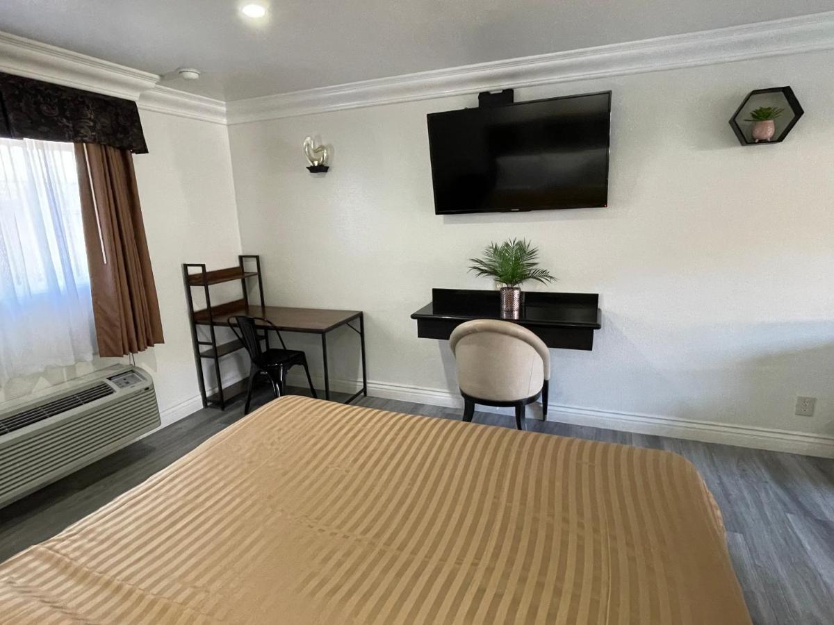 Rodeway Inn Σάντα Άνα Εξωτερικό φωτογραφία