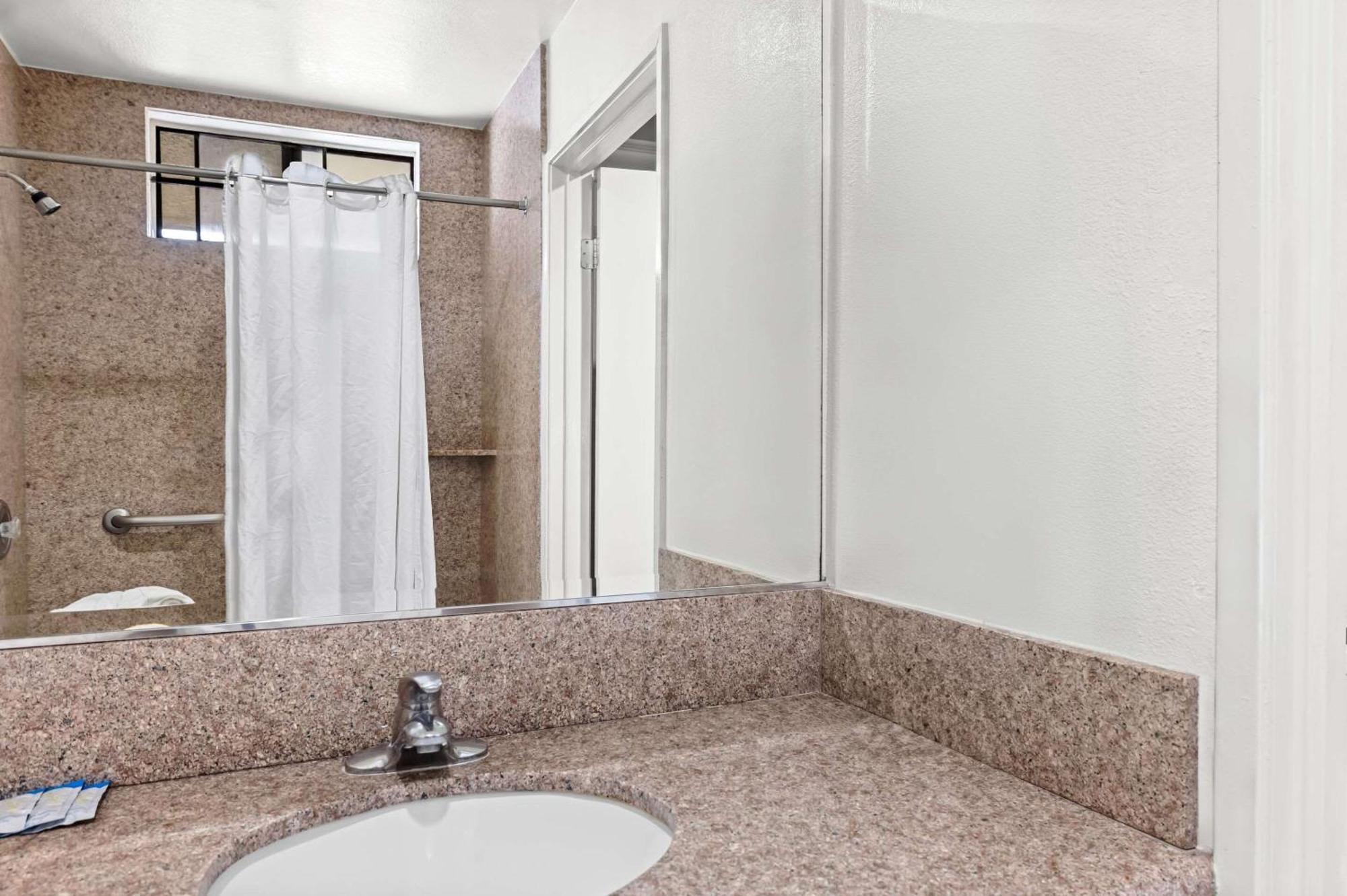 Rodeway Inn Σάντα Άνα Εξωτερικό φωτογραφία